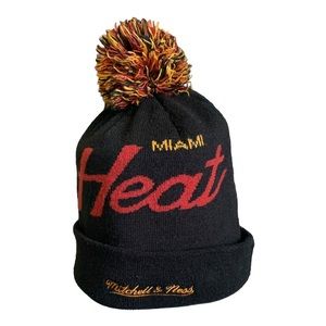 Mitchell & Ness Miami Heat Pom Beanie
